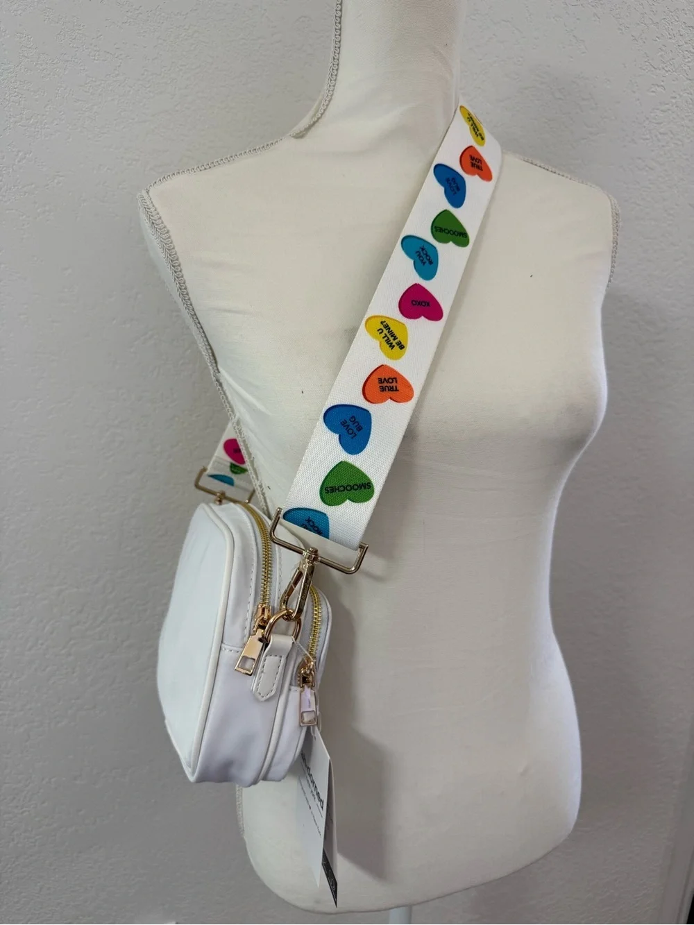 ah-DORNED New York White Small Crossbody Bag Zip Multicolor Heart Strap.